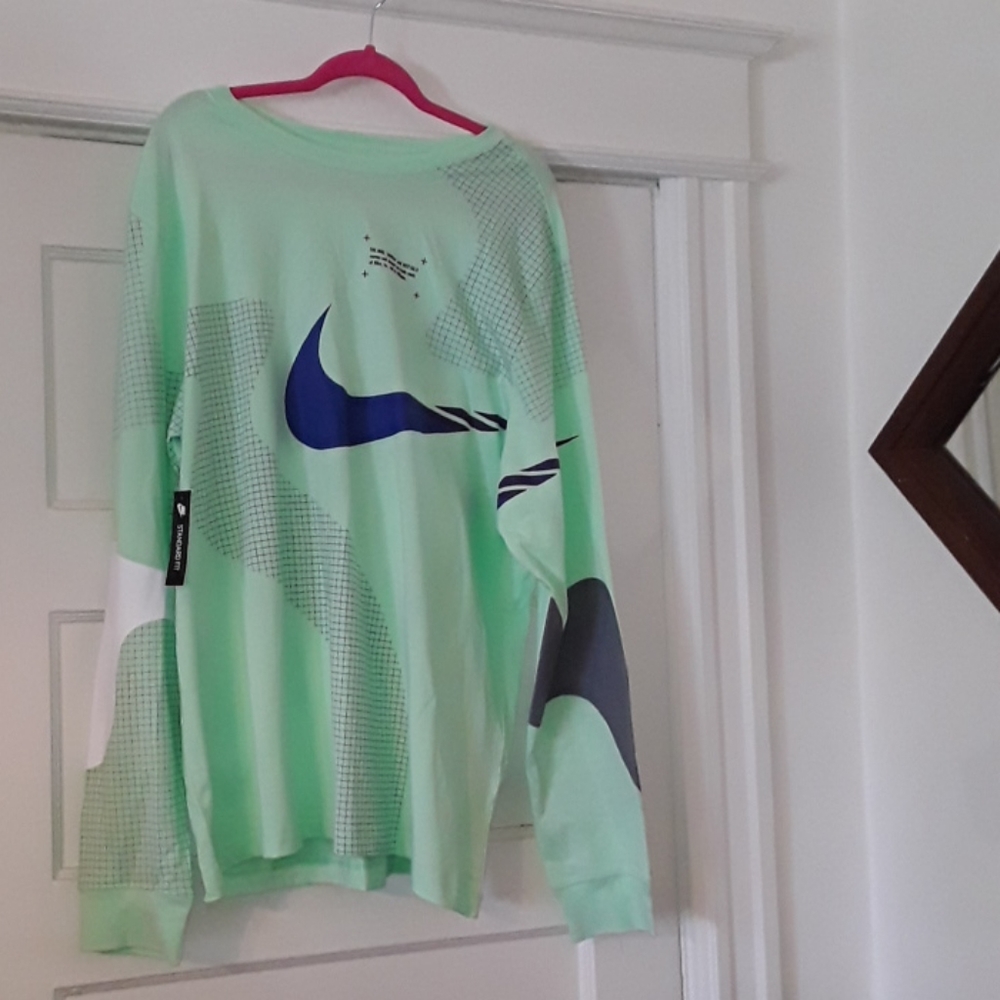 💛Nike Top